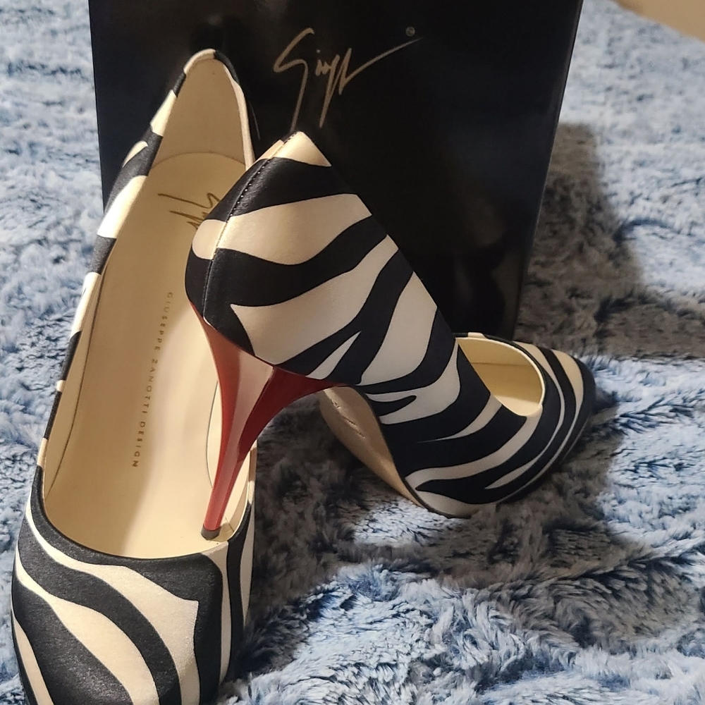 Giuseppe Zanotti sz 41 / 10.5